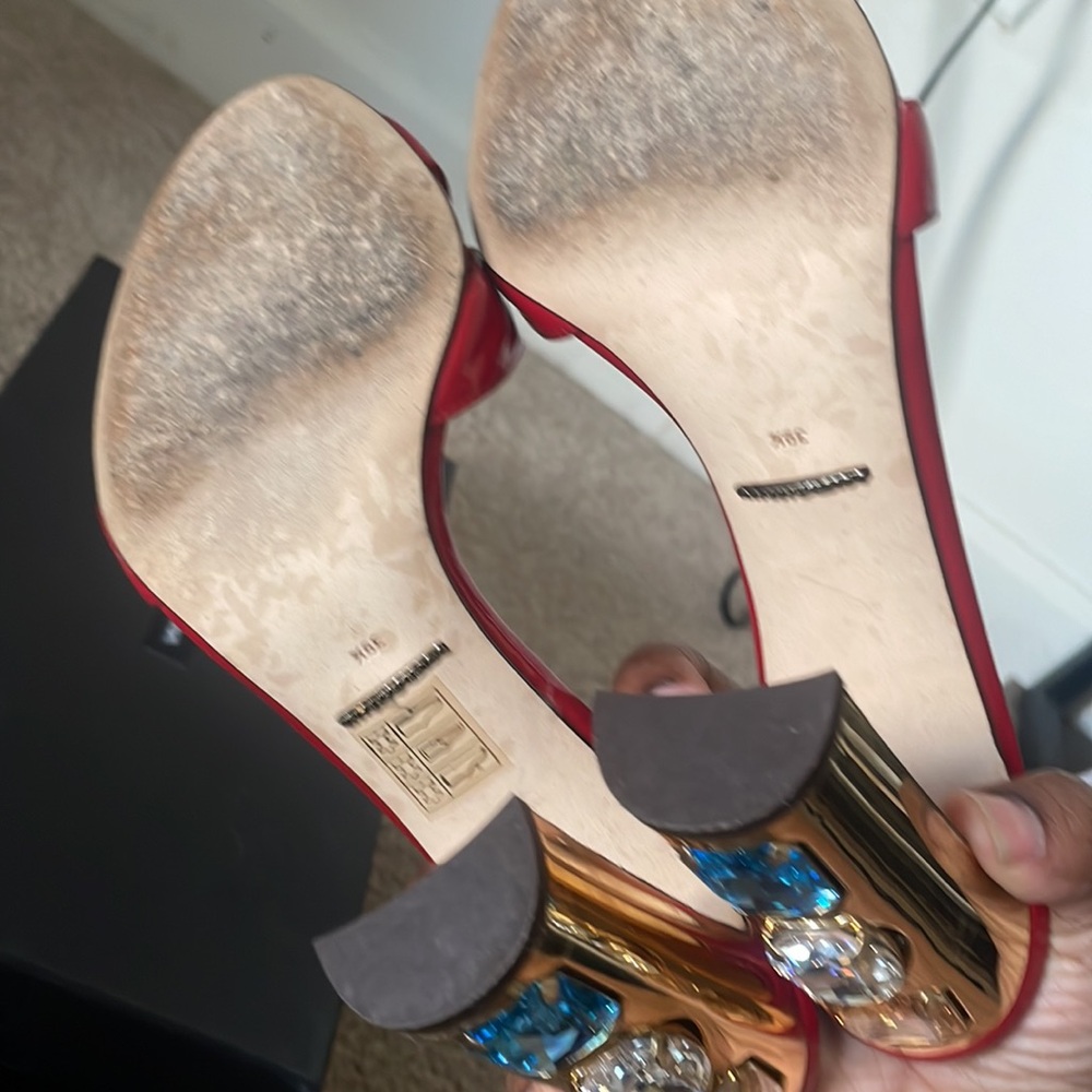 Dolce & Gabbana Red Heels - Picture 4 of 6